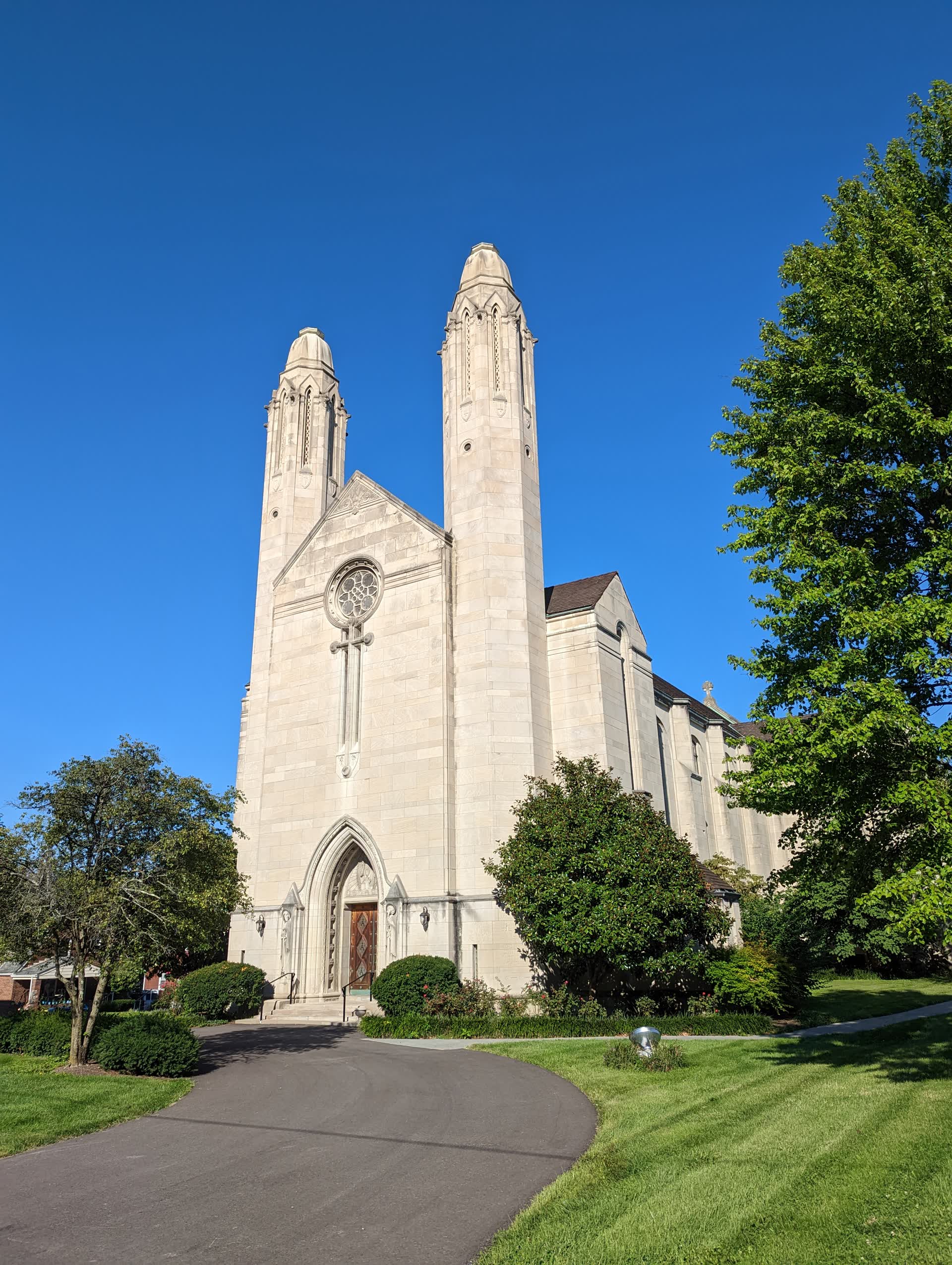 Holy Trinity Church (formerly Sts. Peter and Paul Church) in Norwood, Ohio, the site of the 1949 searchlight sightings